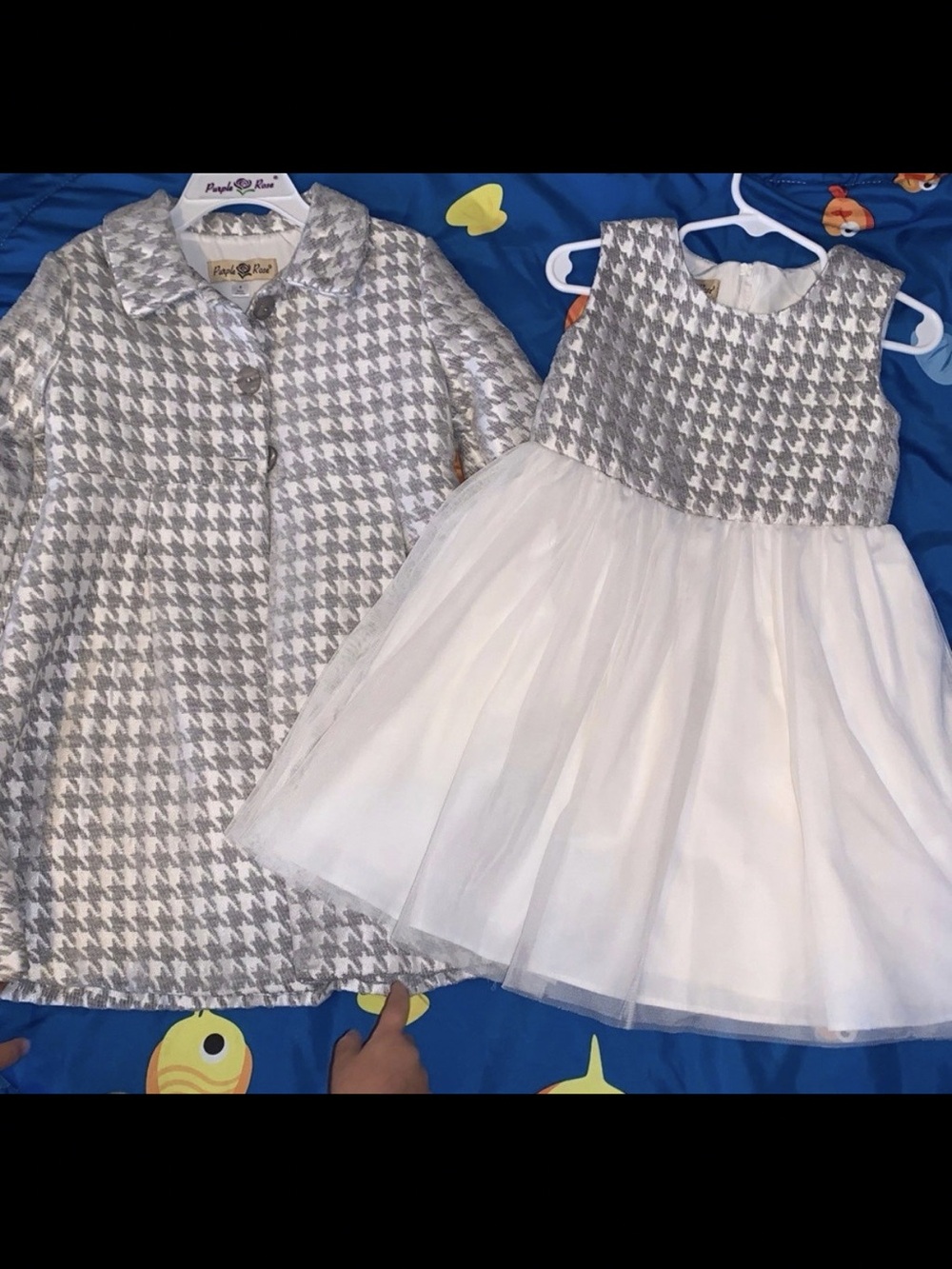 Girls dress